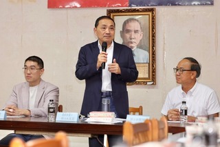 侯友宜：民進黨的維持現狀是維持兵凶戰危