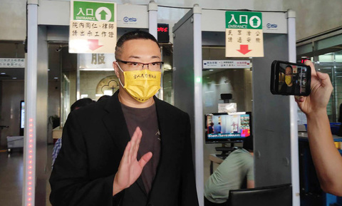 朱學恒列性騷擾防治法案被告 北檢首度傳喚到案