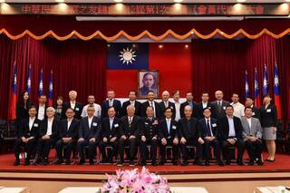 蔡明忠接警察之友總會理事長 警署長感謝接棒相挺