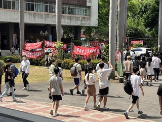 大學分科測驗歷史科  難度適中、無時事題