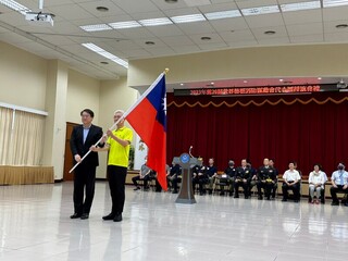 世界警消運動會加拿大登場 台灣代表團授旗爭光