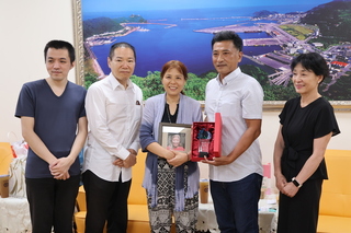 「灣生」竹中信子辭世 子女帶母照回訪蘇澳