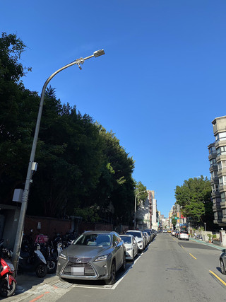 北市中正區潮州街路邊停車格　試辦高位智慧開單