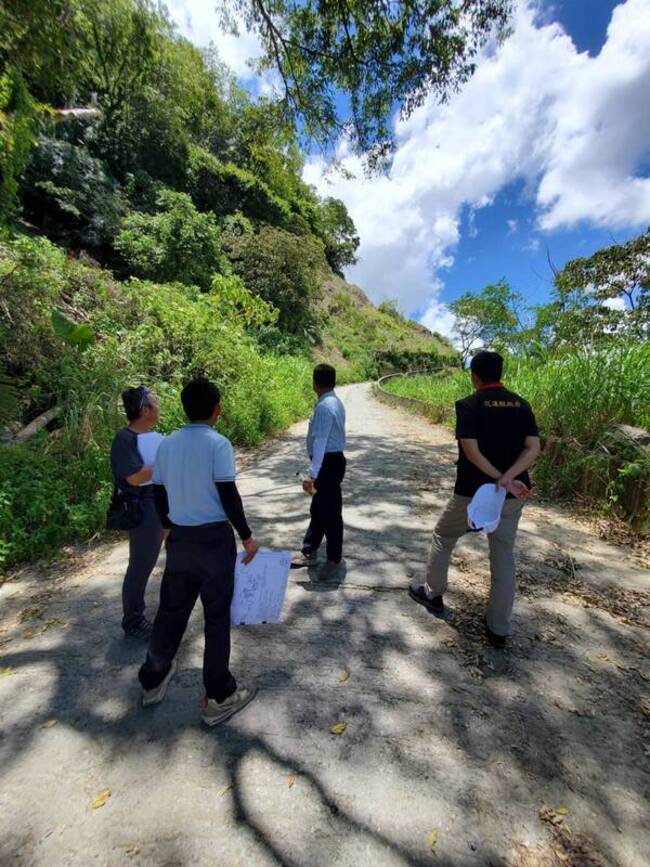 花蓮六十石山農路受損 金針花季採管制放行 | 華視新聞