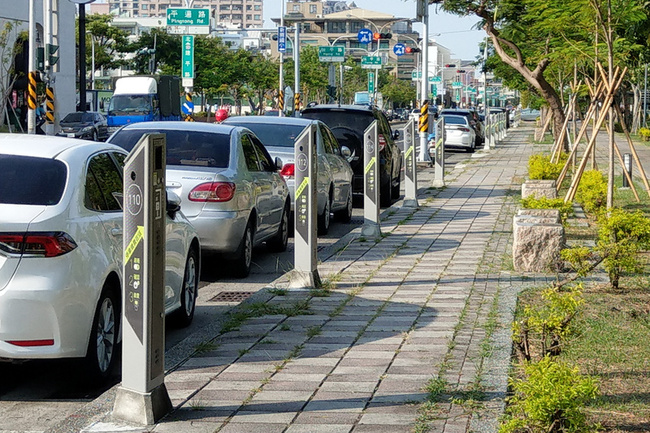 台南推停車格智慧化  獲台灣永續行動獎金獎 | 華視新聞