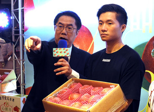 黃偉哲赴新北促銷台南芒果 200箱開賣不久即完售