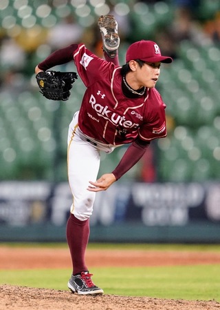 陳冠宇向黃偉晟學新知眼神發亮 盼練成大谷滑球