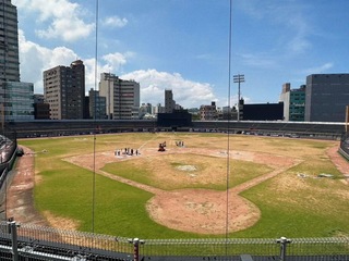 新竹棒球場改善 市議員籲力求中職標準勿拖延