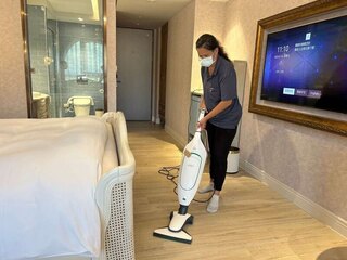 疫後缺工就業獎勵 婦重回職場當房務員月領43Ｋ