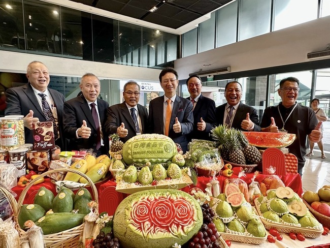 新加坡超市辦台灣食品節 高雄水蓮打進銷售通路 | 華視新聞