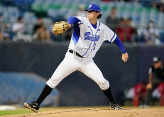 葉子霆關鍵失誤  肯特與隊友「激烈溝通」求勝心切