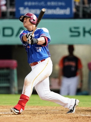 陳俊秀敲關鍵轟、單場4安4打點 桃猿擊退獅隊