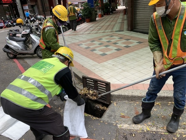 颱風杜蘇芮進逼 中市完成68公里各級排水路清疏 | 華視新聞