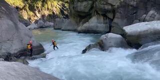 2男前往五峰鄉鬼澤步道釣魚  1死1失聯