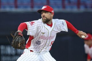 錡龍越投越自在拿MVP 蔣少宏開轟助龍搶勝