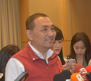 杜蘇芮逼近 新北防颱動員勸離海邊觀浪遊客