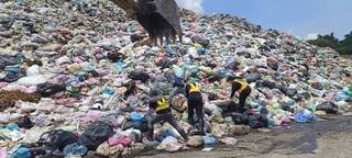 金飾鑽戒藏舊衣當垃圾丟 南投清潔隊花5小時找回