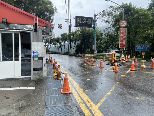 屏東山區雨量破400毫米  台24線往霧台路段封閉 | 華視新聞