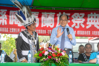 游錫堃參加噶瑪蘭族祭典 盼未具身分族人成功復名