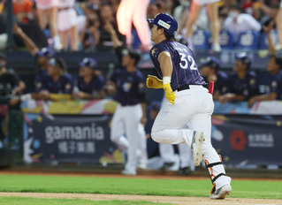 蘇智傑敲中職明星賽生涯第3轟 獲選MVP