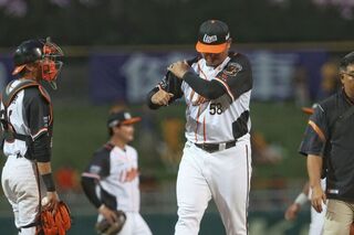 胡智爲2球傷退右肩三角肌發炎  尚無回歸時間表