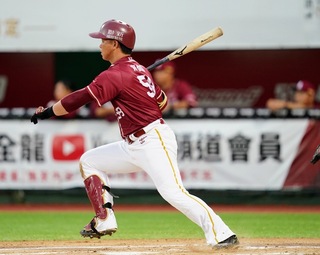 廖健富開轟猛打賞  桃猿下半季追平龍並列第1