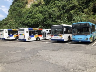 加滿油卻少2格 基隆公車駕駛涉4度偷抽油送辦