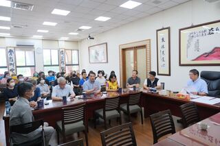 義民中學無人出席解聘案協調會 楊文科怒批沒誠意