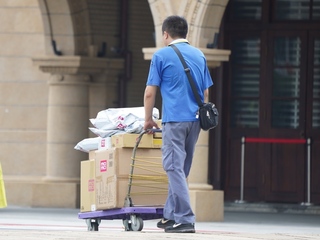 無薪假實施9855人 金屬機電業5225人最大宗