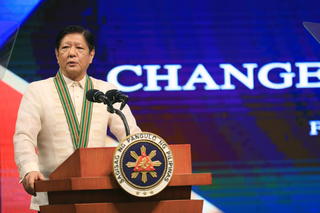 北京指菲律賓承諾拖走南海軍艦  小馬可仕否認