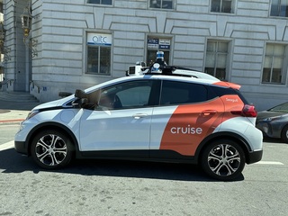 舊金山無人駕駛車輛亂象多 開放全天候收費掀論戰