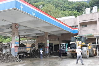 南投最悲情加油站雨災遭4度掩埋 重見天日仍難營業