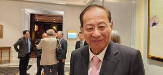 蘇姿丰父親蘇春槐現身  揪紐約各社團與賴清德早餐會