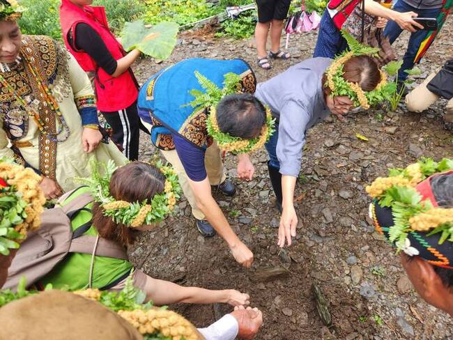 日本保種51年 屏東吉露部落迎回原生小米感恩種植 | 華視新聞