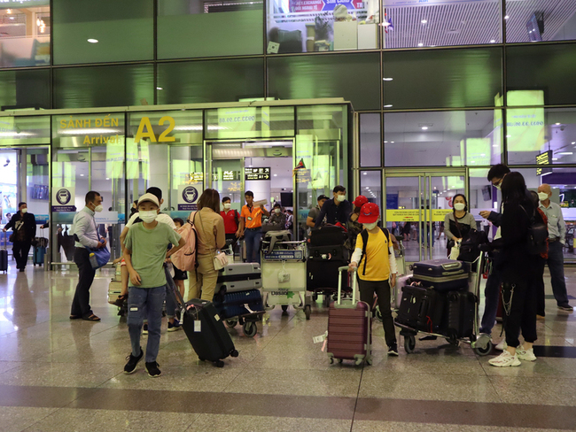 越南修法刺激國際旅遊  新規遲不公布業者霧煞煞 | 華視新聞