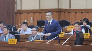 飛灰委外引質疑  謝國樑：依程序招標載離基隆