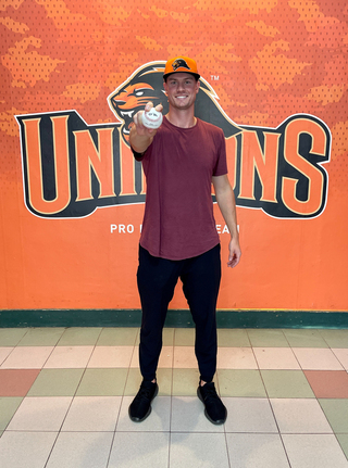 統一獅新洋投布萊威抵台報到 有望近期出賽