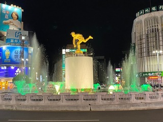 限水解除 嘉市民主聖地中央噴水池恢復七彩噴泉