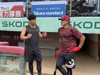 林子偉與堂哥相見歡 林岱安讚若好表現鼓舞棒壇