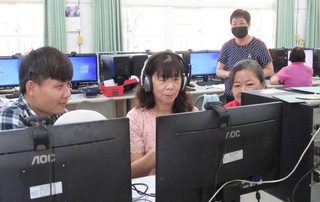 podcast課程結合登革熱防疫 湖內長輩化身廣播員