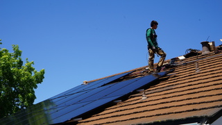 美一成民眾陷「氣候焦慮」 年輕世代心理健康成隱憂