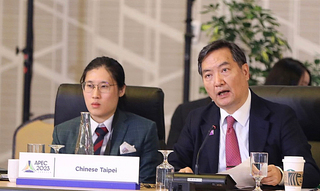 出席APEC婦女論壇  羅秉成：積極推動女性參與決策