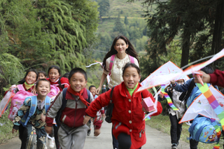 重心轉家庭強調不退休 林志玲：粉絲需要時都會在