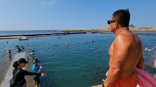 和平島公園6年零事故 業者：多名救生員全程盯場