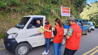 中橫便道生雞糞聯合攔查  違規使用恐挨罰6000元