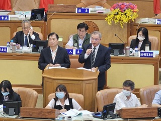 新北警局罰鍰超收4億 藍綠議員不滿擱置決算審查