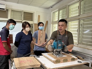 推廣國產材  「木想傢」王嘉納指導盼產業留偏鄉