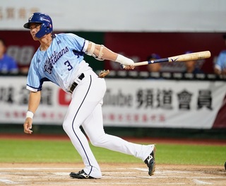 王勝偉猛打賞悍將3連勝  超車龍隊成下半季第1