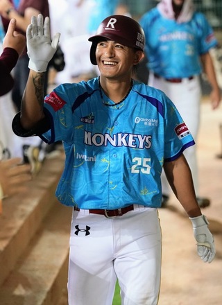 林子偉3安4打點首轟出爐 率桃猿勝悍將獲MVP