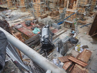 中市男子開車直衝墜落工地  涉酒駕遭送法辦